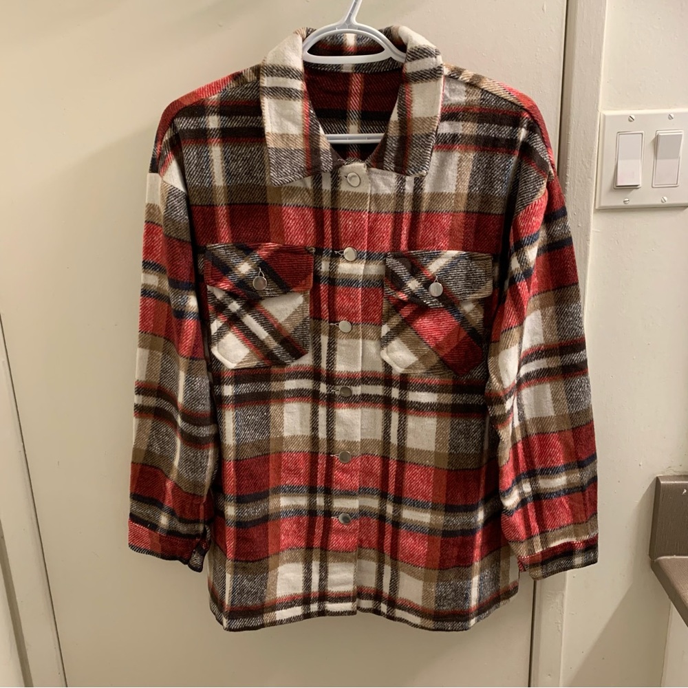 Plaid unisex shirt . Size :M